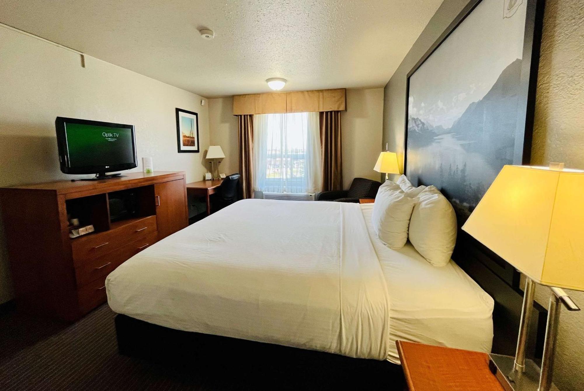 Hotel Super 8 By Wyndham Grande Prairie Exterior foto